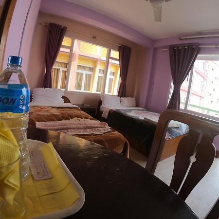 Hotel Pokhara Peace Kathmandu Buitenkant foto