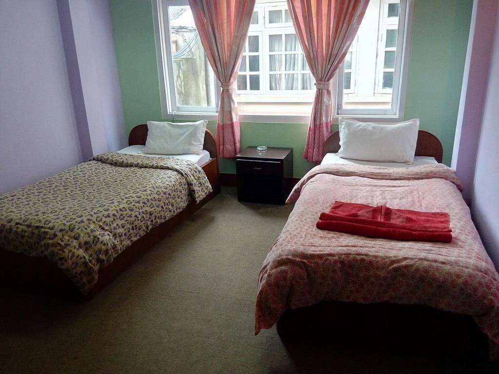 Hotel Pokhara Peace Kathmandu Buitenkant foto