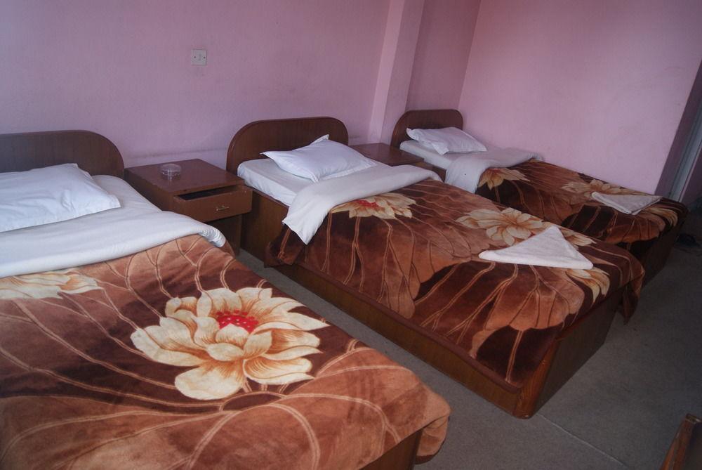 Hotel Pokhara Peace Kathmandu Buitenkant foto